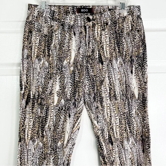 BDG High Rise Cigarette Ankle Skinny Jeans Tan & Black Reptile Print Women’s 28 - Picture 3 of 10